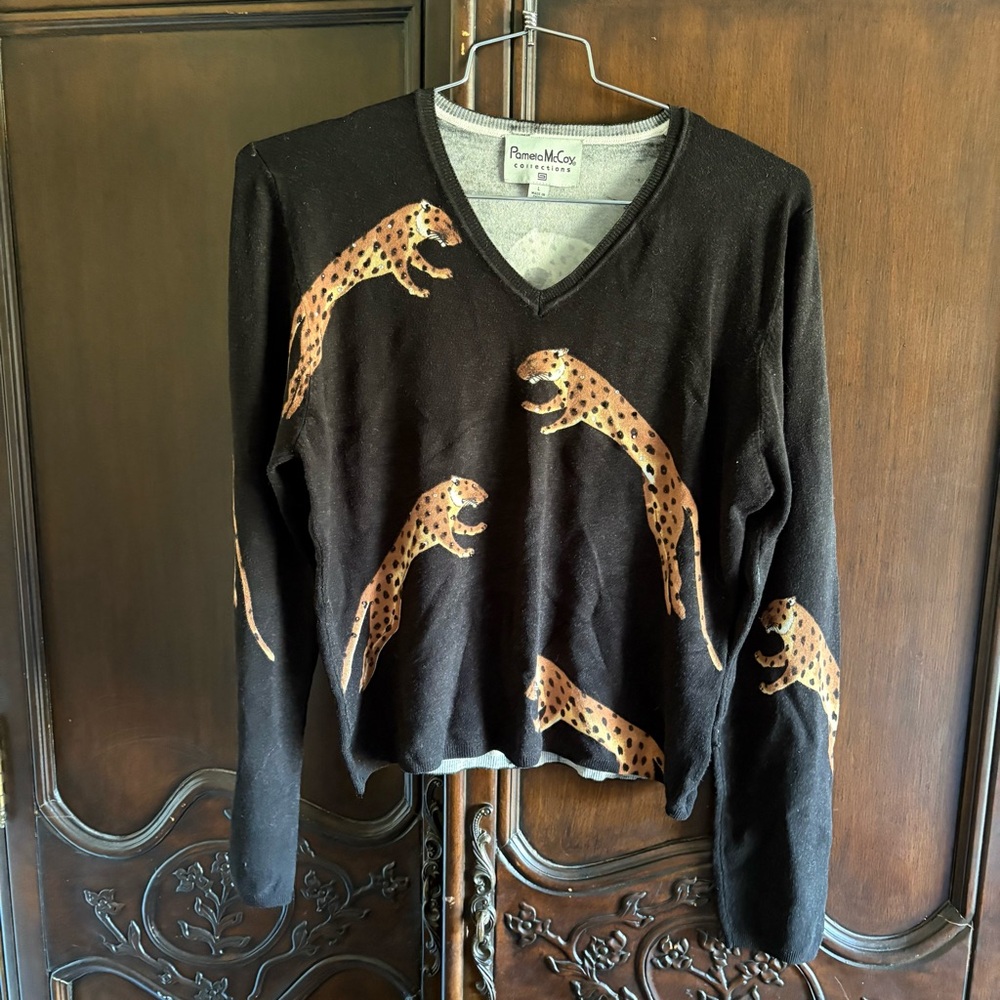 Pamela McCoy Collections Black V-neck Leopard Intarsia Knit Sweater Large